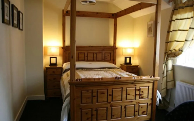 Laragh House