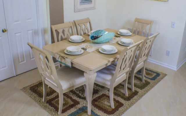 Cristina's Windsor Palms Villa