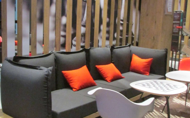 ibis Niort Est Mendes France
