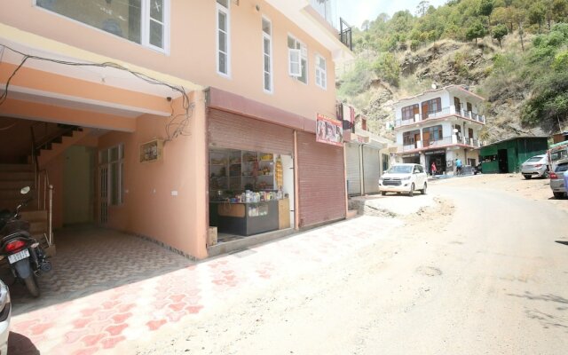 OYO 13804 Home Serene Studio Kasauli