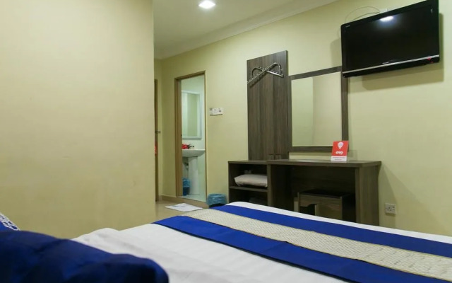 OYO Rooms Imbi Monorail Station