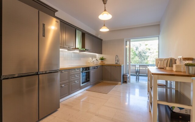 Modern ParkView 2bdr