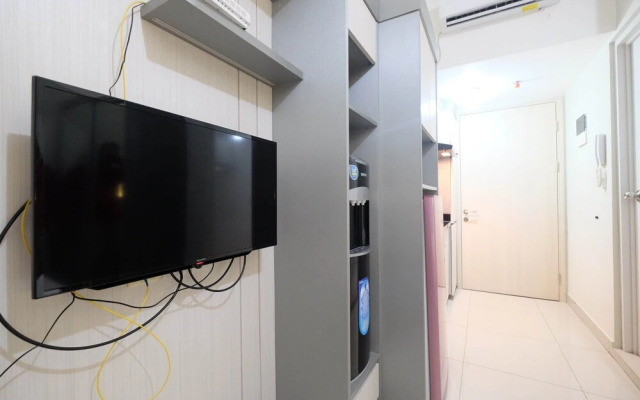 Elegant Studio Room at Springlake Summarecon Apartment