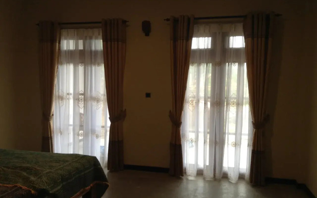 leisure bug sri lankan tours and home stay