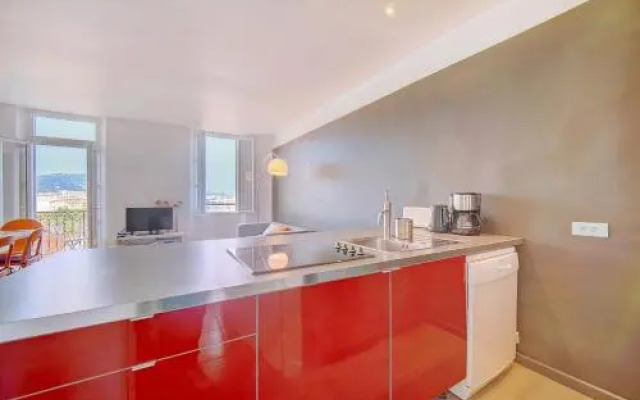 Charming Cannes Accommodation - Beach And Festival