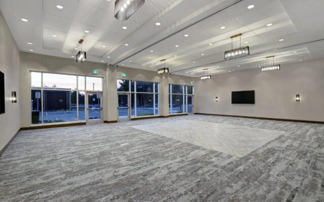 Holiday Inn Express Kingston West by IHG