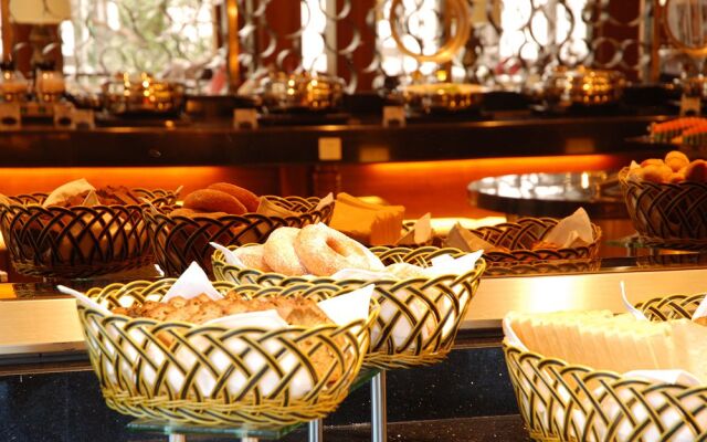 S&N Phoenix Comfort Villa