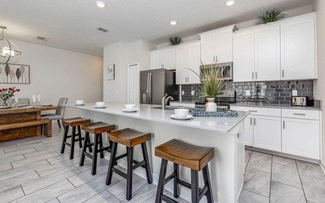 Gorgeous NEW Orlando Townhouse With Pvt Pool by Redawning