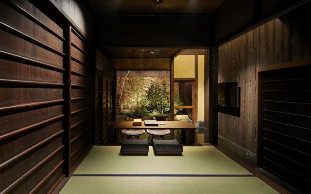 YADORU KYOTO Kagami No Yado