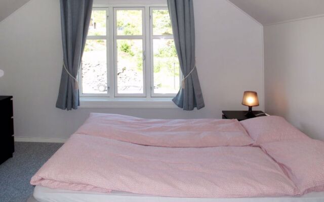 STRøNENESET (FJH231)