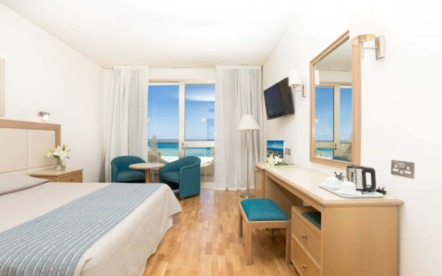 The Golden Coast Beach Hotel