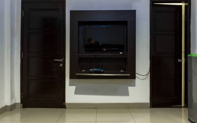 RedDoorz Premium @ Ampera Raya 2