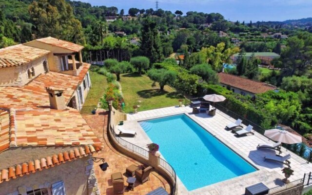 Villa Pibonson VI4194 by Riviera Holiday