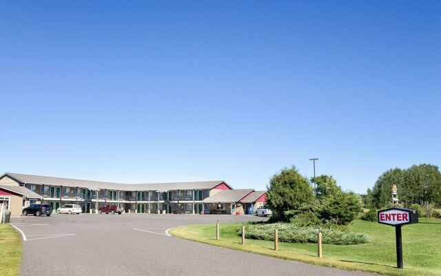 Rodeway Inn Pine River