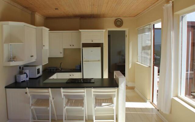 Bungalow Apartments