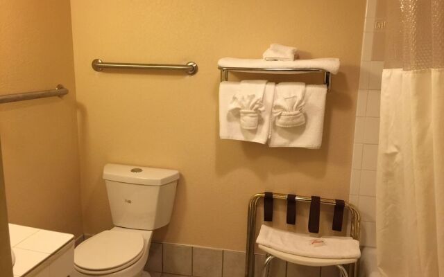 Super 8 by Wyndham Des Moines