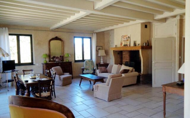 Gîte Saint-Haon-le-Vieux, 4 pièces, 5 personnes - FR-1-496-31