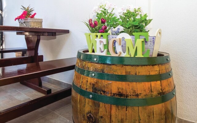 Amazing Home in Omis With Sauna, Wifi and 6 Bedrooms