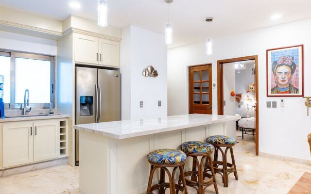 Paseo Del Sol Reef 305 3 Bedroom Condo by RedAwning