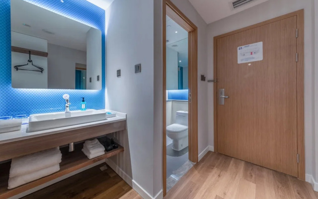 Holiday Inn Express Chongqing Zhongxian by IHG