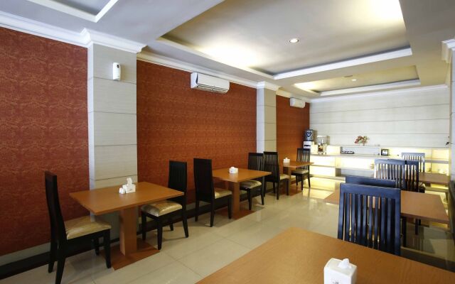 RedDoorz @ Kebayoran Lama