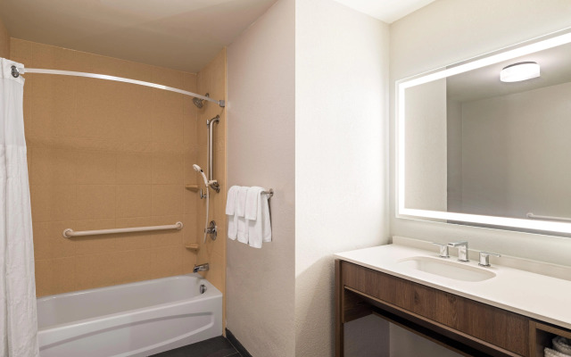 Staybridge Suites Rochester University by IHG