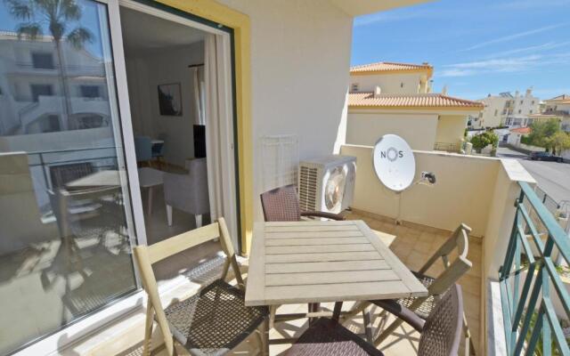 Apartamento Rua do Lago 88