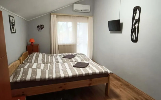 Tölgyfa Panzió