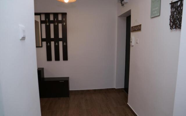 Robert 's apartament
