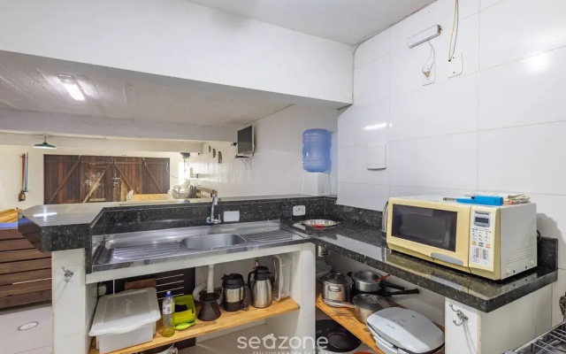 3BR Beachfront House w/ BBQ Apc2200