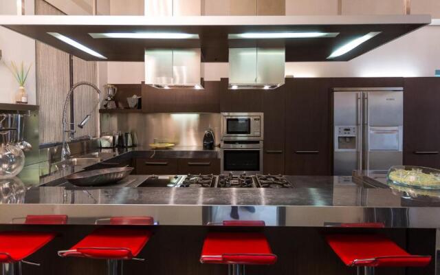 Rental in Rome Cosmopolitan Hi-Tech