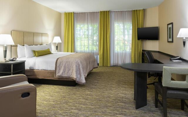 Candlewood Suites Grove City - Outlet Center, an IHG Hotel