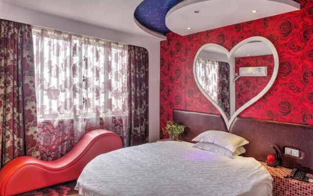 Deqing Milan Fashion Hotel