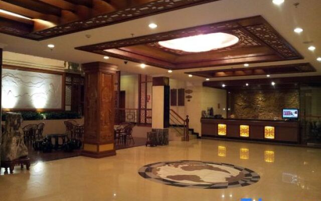 Jindu Nanxing Hotel (Sanqing Mountain Taoist Theme Hotel)