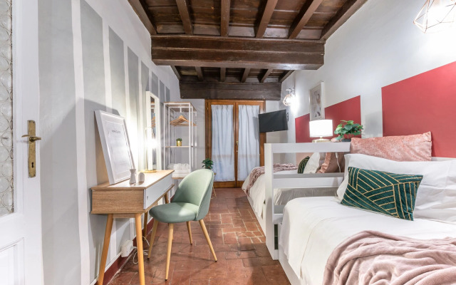 Wine Apartments Florence Ciliegiolo