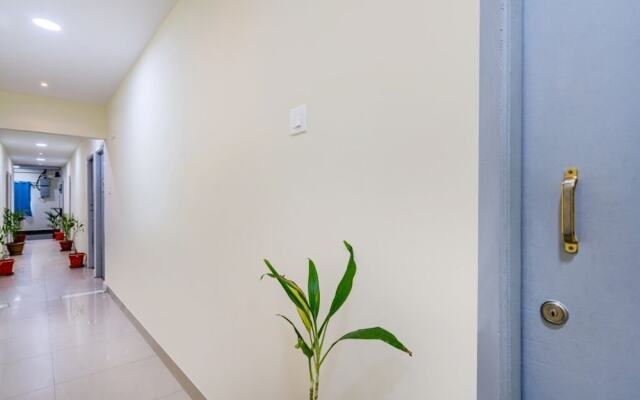 iROOMZ KSR Luxury Rooms
