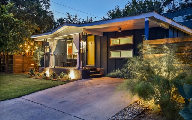 The Eastside Lodge Austin