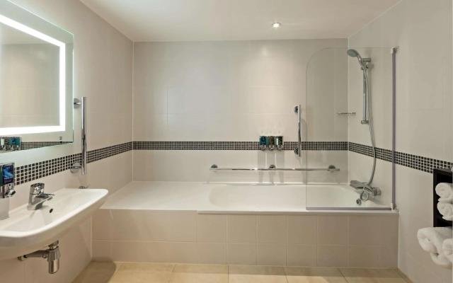 Hampton by Hilton London Gatwick Airport