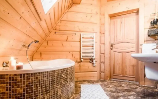 TatryTop Panorama Lux jacuzzi sauna