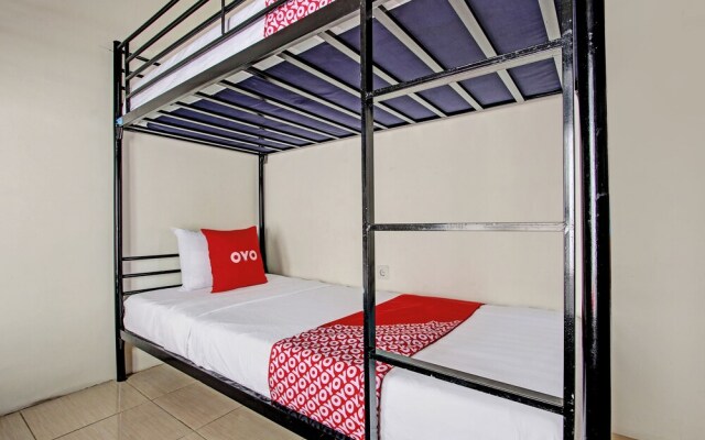 OYO 92617 Omahku Hostel Bunkbed