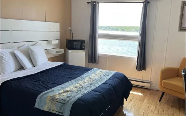 Harbourview Inn, SureStay Collection by Best Western