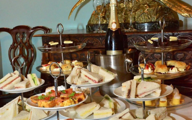 Belleek Castle