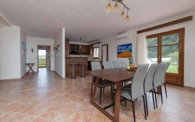 Sani Dream Villa