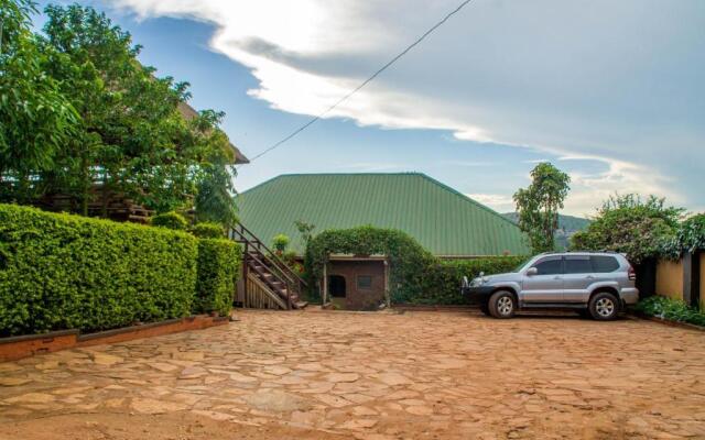 Hotel Gorillas Nest Entebbe