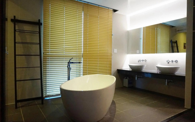 Louis Boutique Hotel