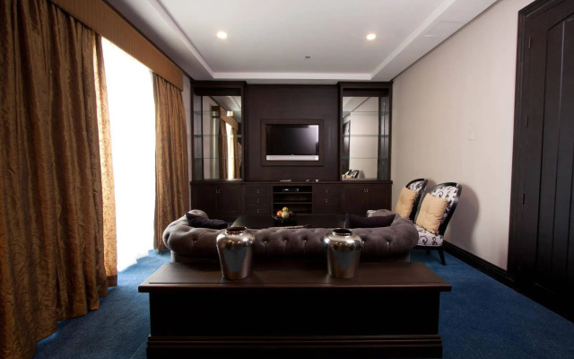 Lewis Grand Hotel