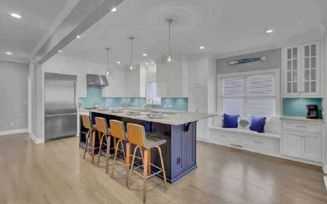 Yacht Harbor Court 31