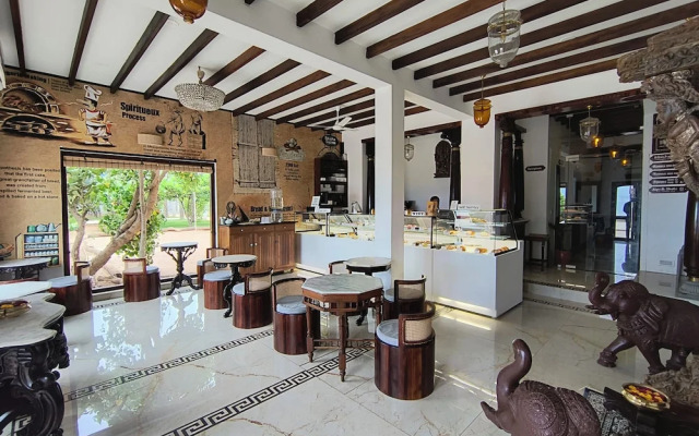 La Plage SeaView Suites