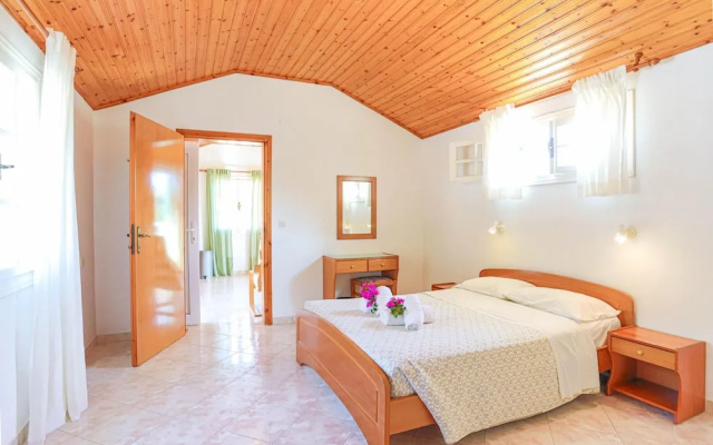 Anna Apartment Agios Stephanos