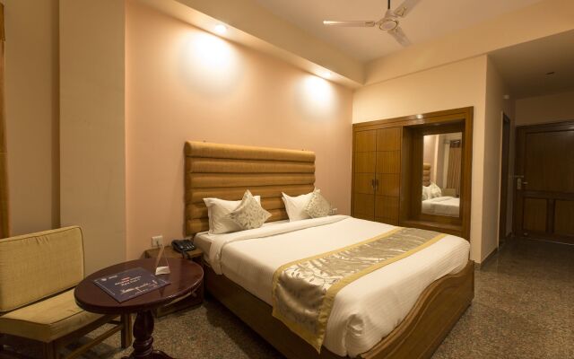 OYO 8307 Hotel Garden View